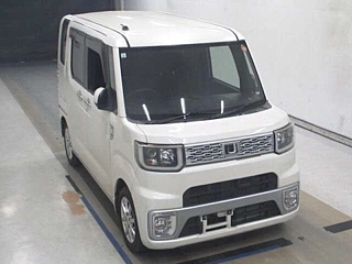 DAIHATSU WAKE