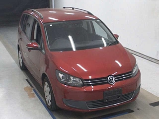 VOLKSWAGEN GOLF TOURAN
