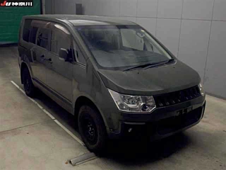 MITSUBISHI DELICA D5