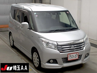MITSUBISHI DELICA D2
