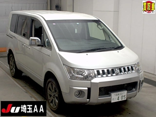 MITSUBISHI DELICA D5