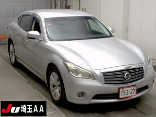 NISSAN FUGA