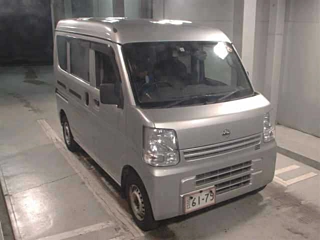 NISSAN CLIPPER VAN