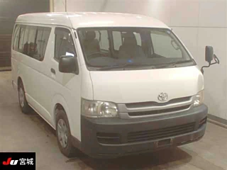 TOYOTA HIACE