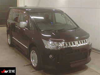 MITSUBISHI DELICA D5