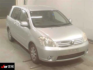 TOYOTA RAUM