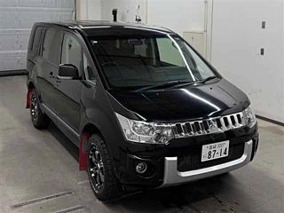 MITSUBISHI DELICA D5