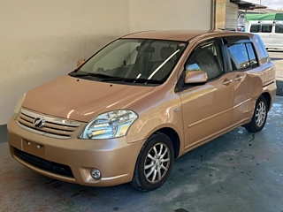 TOYOTA RAUM