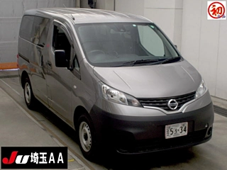NISSAN NV200