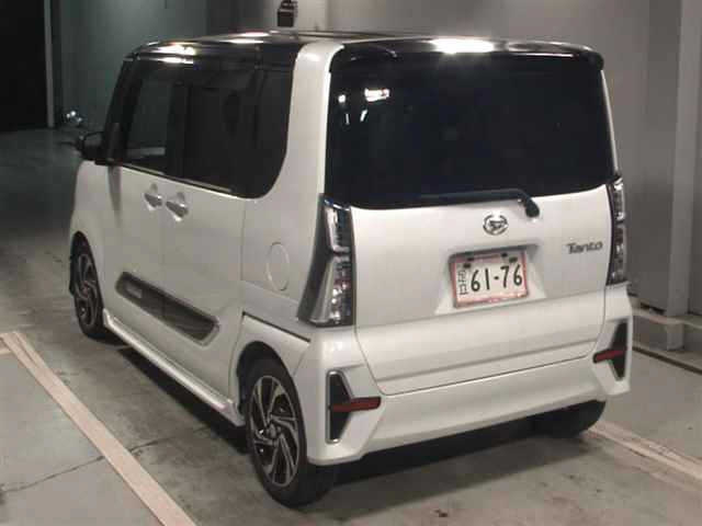 DAIHATSU TANTO 2021