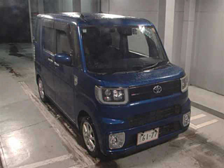 TOYOTA PIXIS MEGA