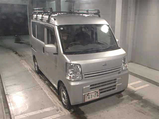 NISSAN CLIPPER VAN