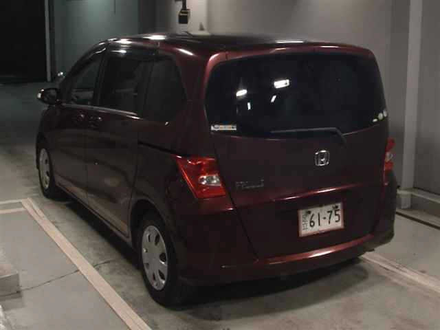 HONDA FREED 2009