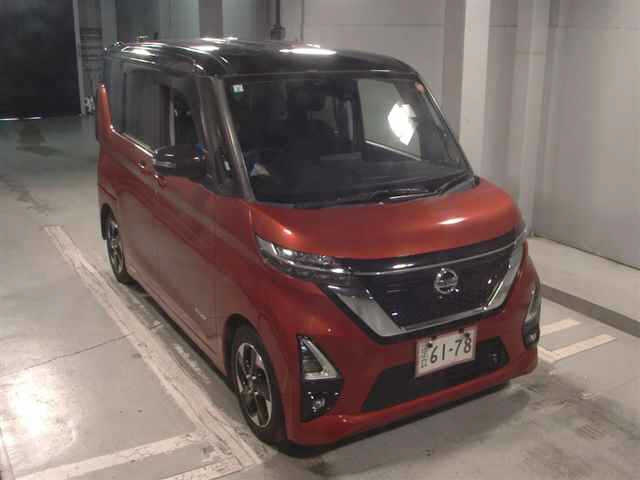 NISSAN ROOX 2021