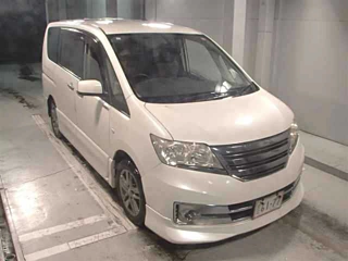 NISSAN SERENA 2011