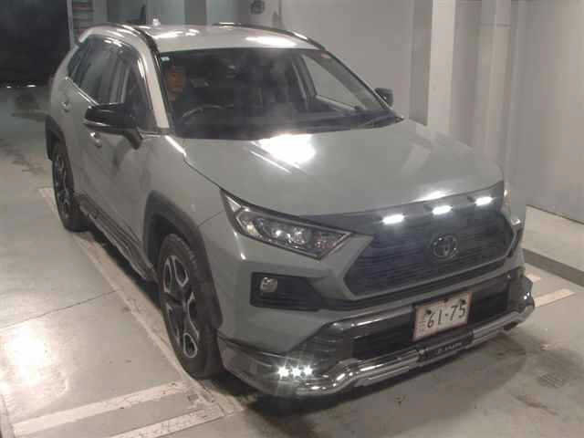 TOYOTA RAV4 2019