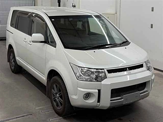 MITSUBISHI DELICA D5