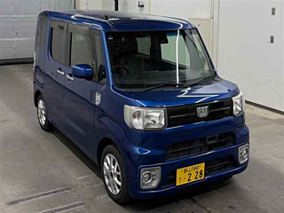 DAIHATSU WAKE