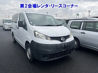 NISSAN NV200