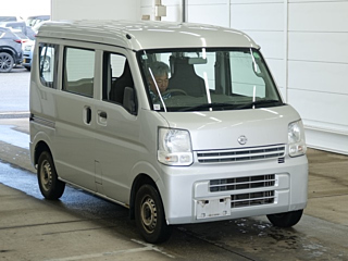 NISSAN CLIPPER VAN