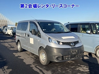 NISSAN NV200