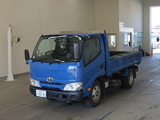 TOYOTA DYNA