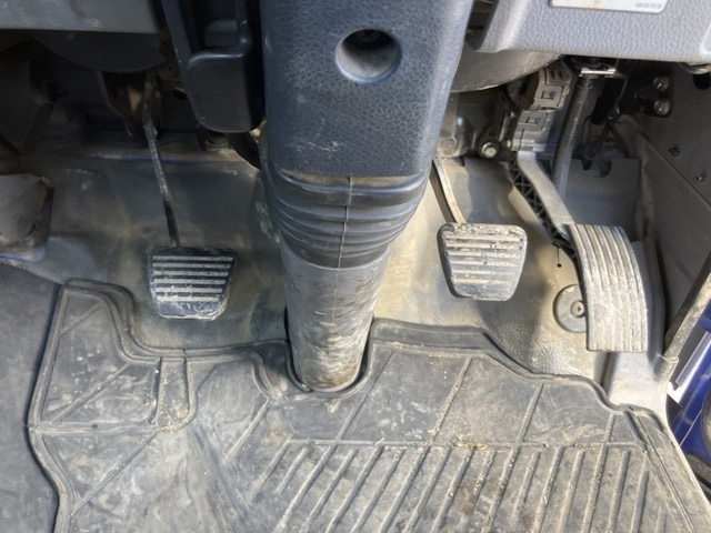 MITSUBISHI FUSO TRUCK 2012