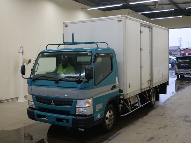 MITSUBISHI CANTER 2015