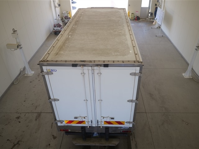 MITSUBISHI CANTER 2016