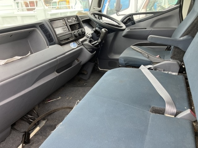 MITSUBISHI CANTER 2016