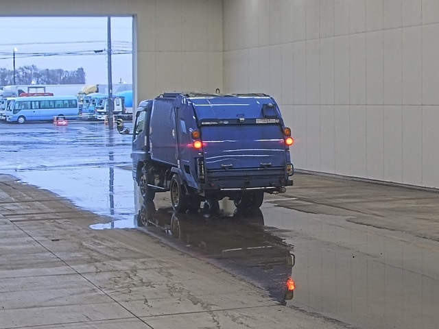 MITSUBISHI CANTER 2018