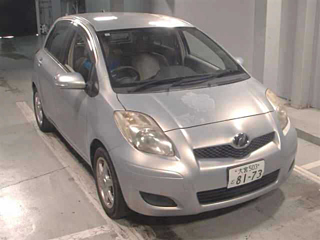 TOYOTA VITZ