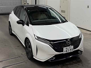 NISSAN AURA