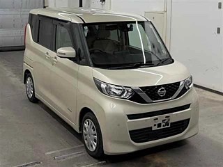 NISSAN ROOX