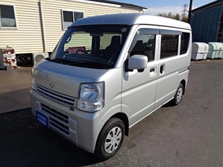 NISSAN CLIPPER VAN
