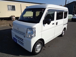 NISSAN CLIPPER VAN