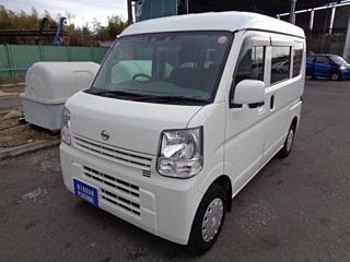 NISSAN CLIPPER VAN