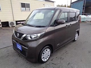 NISSAN ROOX