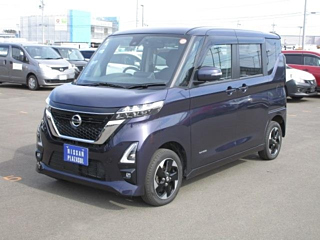 NISSAN ROOX