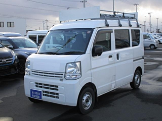 NISSAN CLIPPER VAN