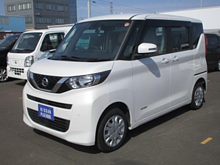 NISSAN ROOX