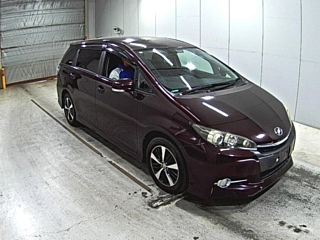 TOYOTA WISH