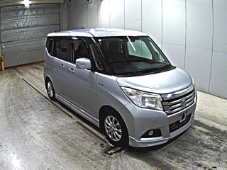 MITSUBISHI DELICA D2