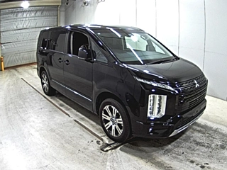 MITSUBISHI DELICA D5