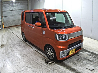 DAIHATSU WAKE