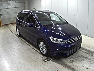 VOLKSWAGEN GOLF TOURAN