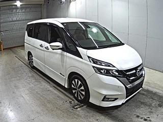 Nissan Serena 2018
