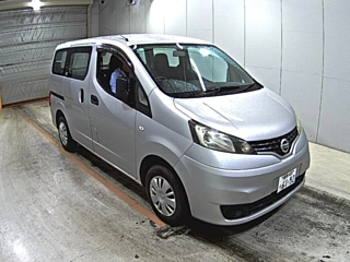 Nissan NV200 2015