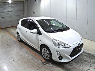 Toyota Aqua 2015
