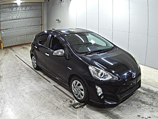 Toyota Aqua 2015